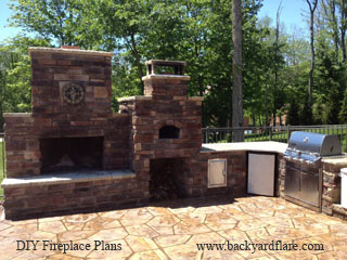 DIY Outdoor Fireplace with Pizza Oven and Outdoor Kitchen